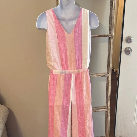 Splendid jumpsuit. Love this look! - Picture 5 of 7